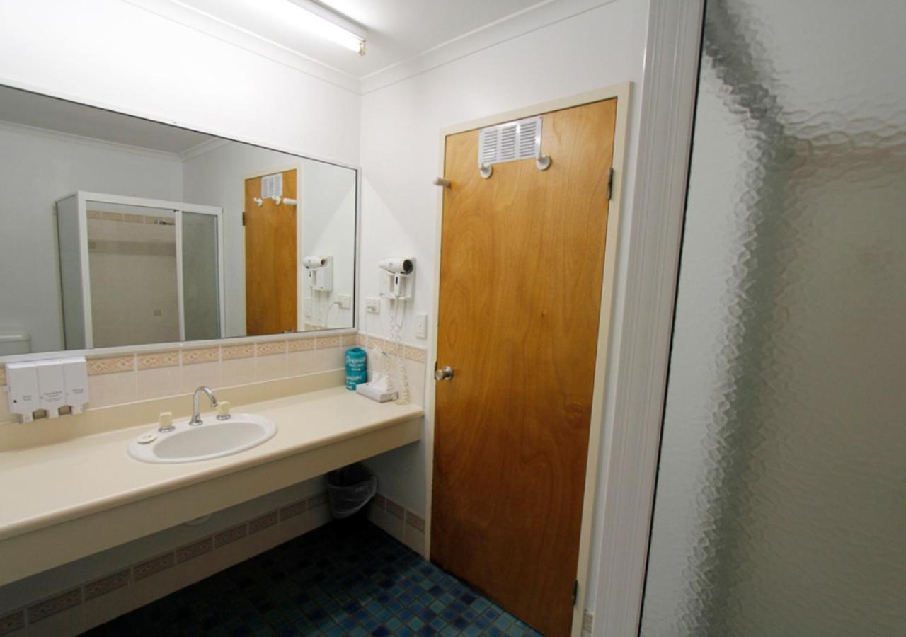 Blue Shades Motel Maryborough Exterior photo
