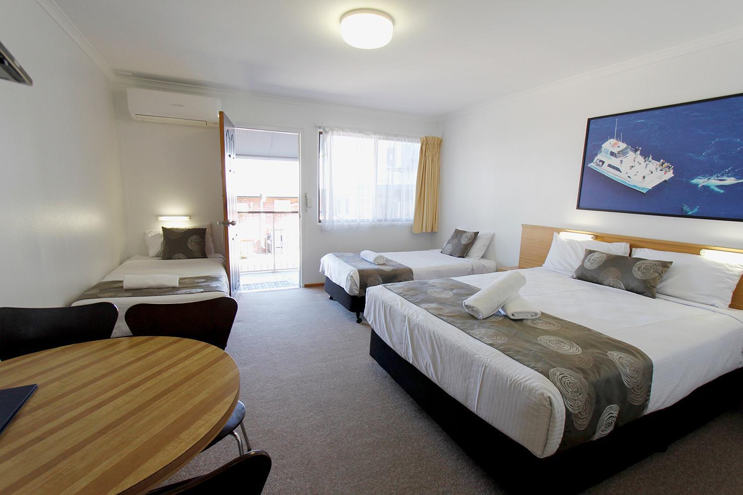 Blue Shades Motel Maryborough Exterior photo